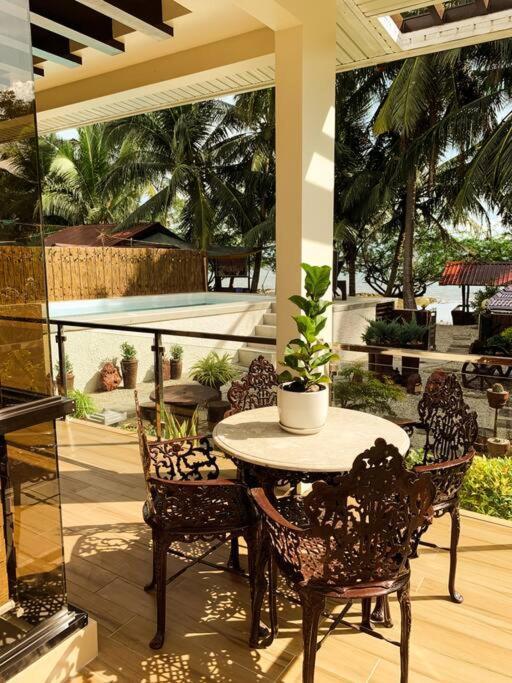 Beach Getaway Studio Villa In Lobo Exterior foto